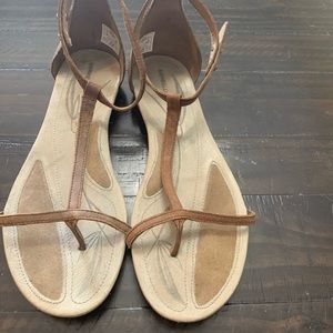 Merrell sandals size 9
